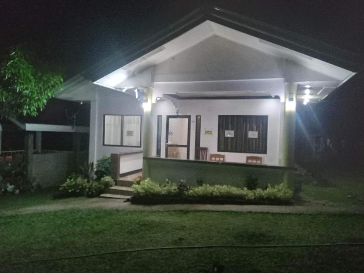 Balai Mariacaria Pension House Guindulman Exterior photo